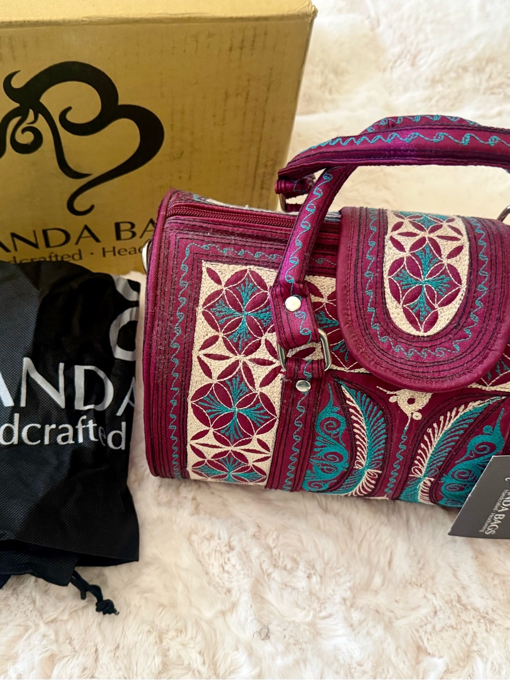 Nasha Weekender Banda Bag Pink, White & Blue, Hand Crafted - Mid-Sized Bag - Picture 6 of 6